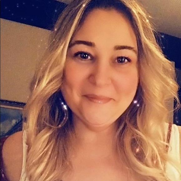 Meet your Posher, Tamara - Picture 1 of 1